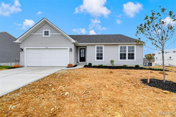 1041 Park Hills Pkwy, Troy, MO 63379