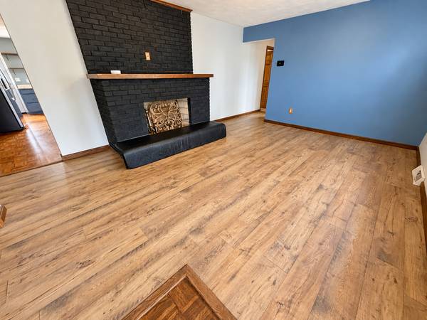 205 W Hoffman ST, Irvington, IL 62848