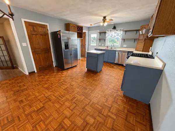 205 W Hoffman ST, Irvington, IL 62848