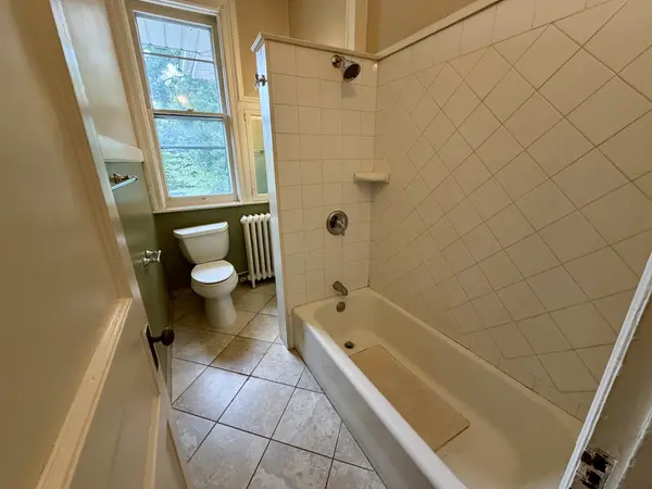 4380 CENTRAL AVE #D, Western Springs, IL 60558