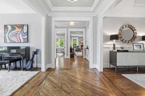 6537 35th RD N, Arlington, VA 22213