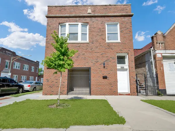 5242 S Damen AVE, Chicago, IL 60609