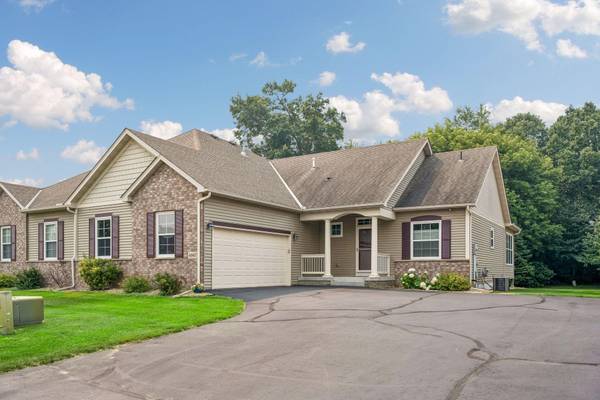 4947 384th TRL, North Branch, MN 55056