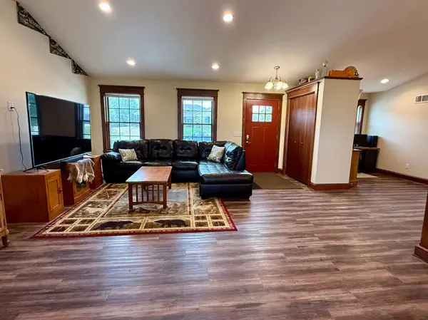 210 Prairie View DR, Dennison, MN 55018