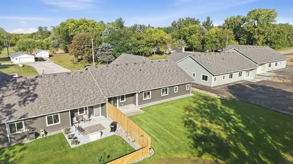 115 NW Pine ST, New London, MN 56273
