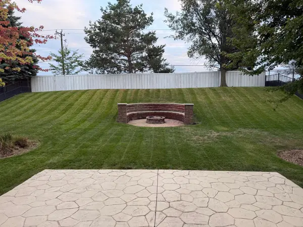 14400 Bayberry CIR, Rosemount, MN 55068