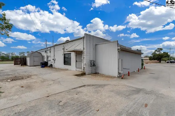 500 N Monroe St, Hutchinson, KS 67501