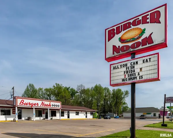 900 S PARK AVE, Herrin, IL 62948