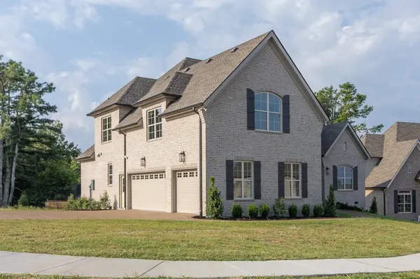 100 Kirkwall Court, Hendersonville, TN 37075