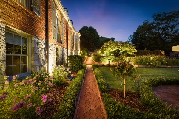 700 S Crest Road, Chattanooga, TN 37404