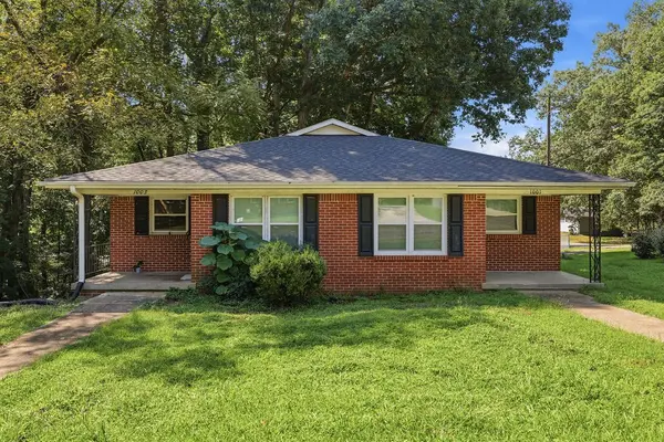 1001 Cowan St, Paris, TN 38242