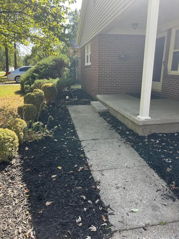 1455 S Barnes AVE, Springfield, MO 65804