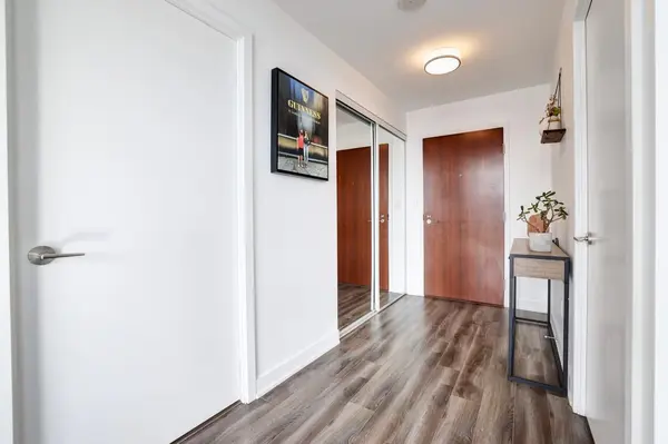 160 Flemington RD #704, Toronto W04, ON M6A 0A9