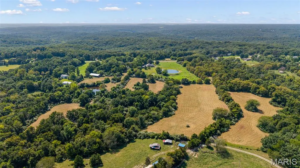 3735 State Road Aa, Holts Summit, MO 65043