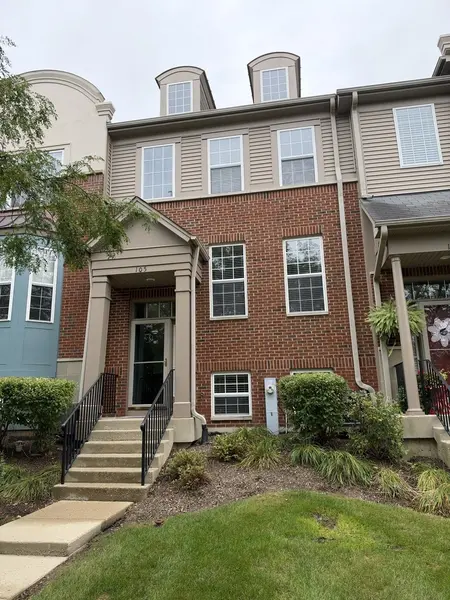 105 Station Park CIR, Grayslake, IL 60030