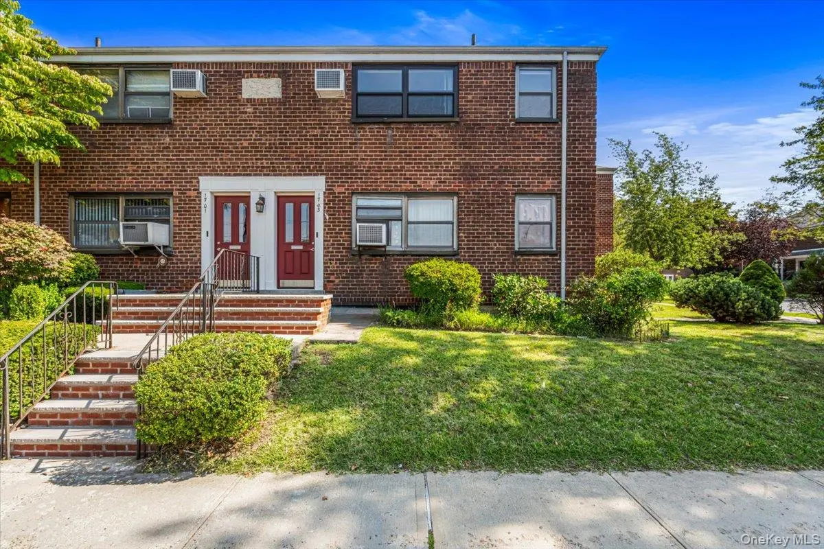 17-03 Utopia Pkwy #2-48, Whitestone, NY 11357
