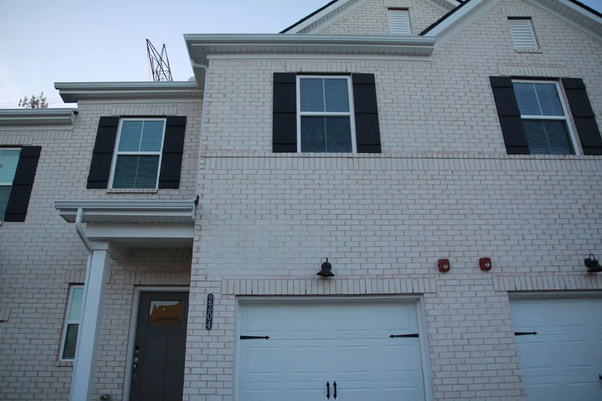 204 Douglas Bend Rd #2304, Gallatin, TN 37066