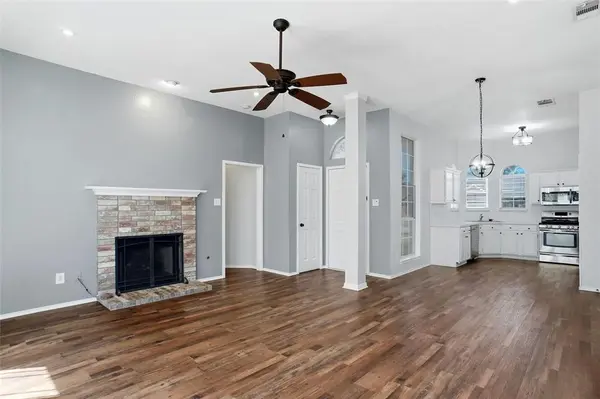910 York Street, Forney, TX 75126