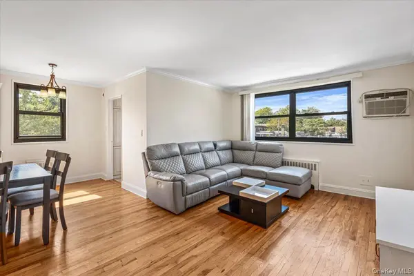 17-03 Utopia Pkwy #2-48, Whitestone, NY 11357