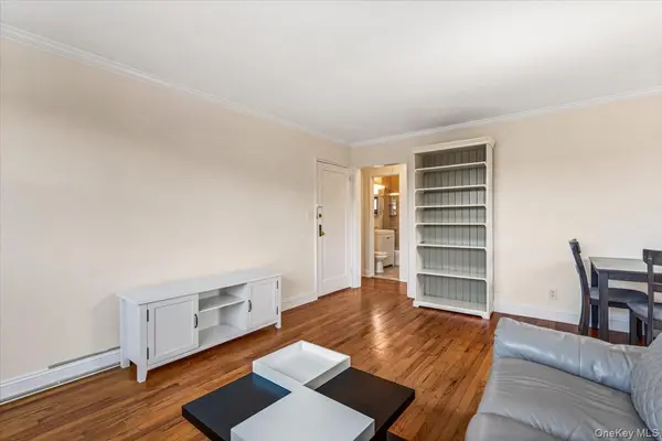 17-03 Utopia Pkwy #2-48, Whitestone, NY 11357
