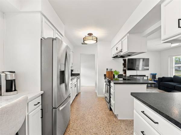1502 DOVE DR, Orlando, FL 32803
