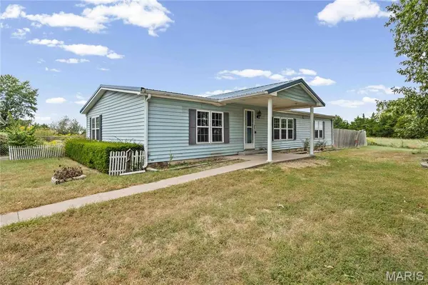 5225 County Road 207, Fulton, MO 65251