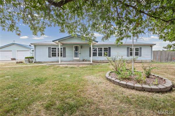 5225 County Road 207, Fulton, MO 65251