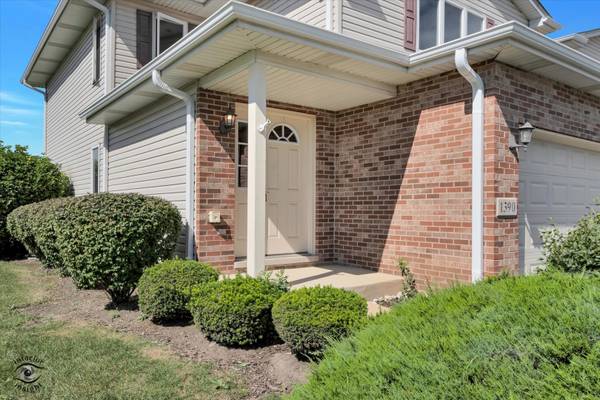 1390 Somerset DR, Beecher, IL 60401