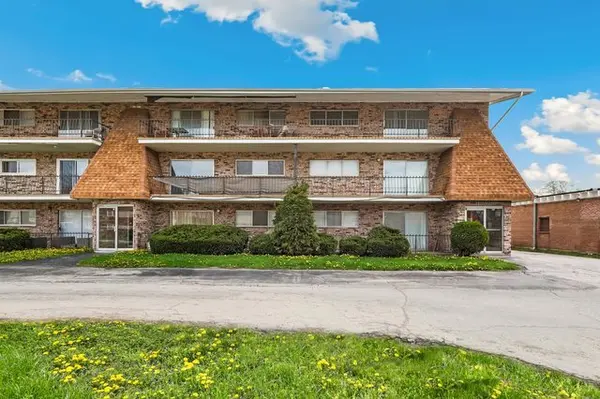 15335 Martin Luther King Jr DR #21, Dolton, IL 60419