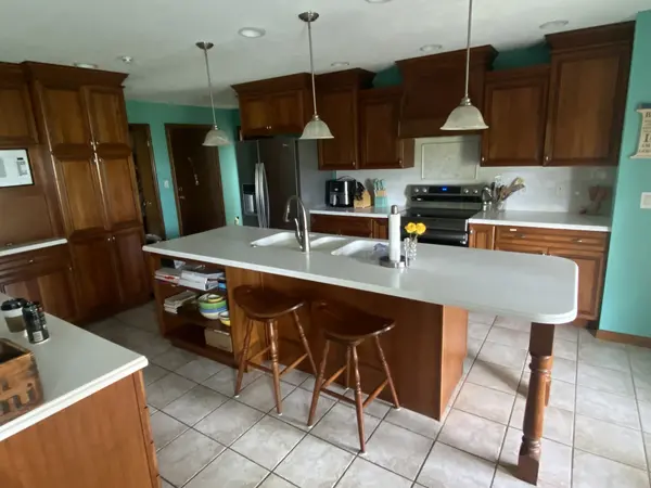 113 Diane DR, Lexington, IL 61753
