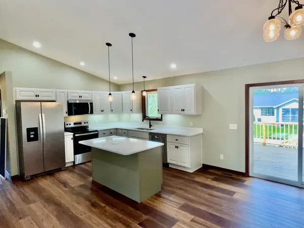 201 25th ST SW, Austin, MN 55912