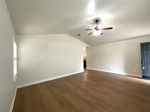 724 Humming Fish DR, Norman, OK 73069