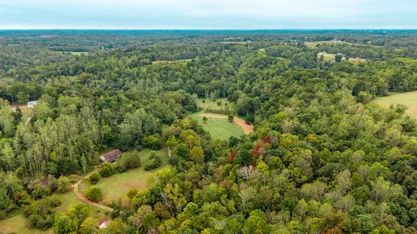 1695 Puncheon Creek Road, Lafayette, TN 37083
