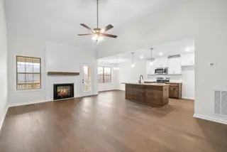 1602 Fredrick Dr, Clarksville, TN 37042