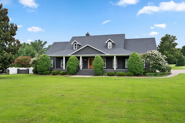 2245 Oakleaf Dr, Franklin, TN 37064