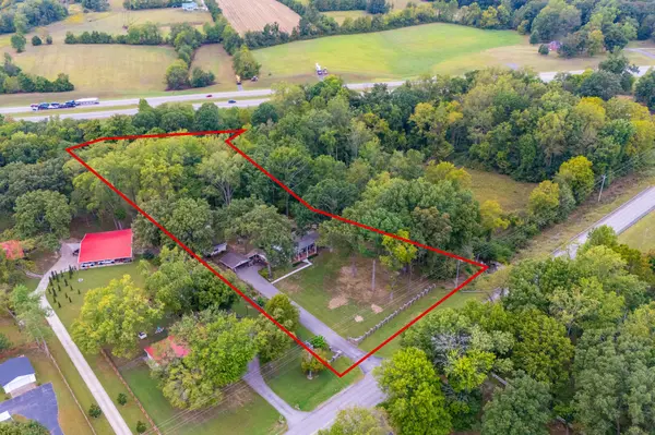 1311 Academy Rd, Portland, TN 37148
