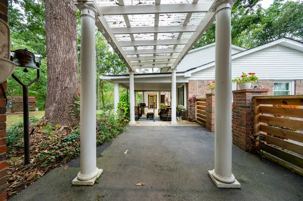 1311 Academy Rd, Portland, TN 37148
