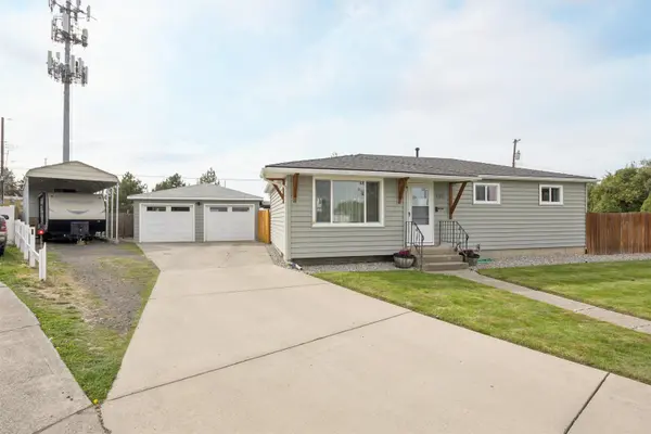 1227 W Rosewood Ct, Spokane, WA 99208