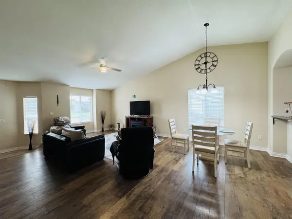 216 W Poplar, Goddard, KS 67052