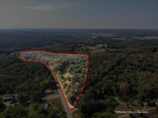 516 Raven RD, Noel, MO 64854