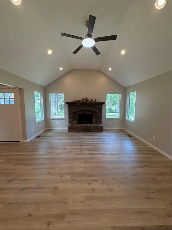 1206 W Lucy Webb RD, Raymore, MO 64083