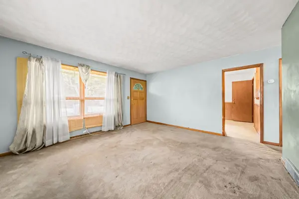 3042 Huffman BLVD, Rockford, IL 61103
