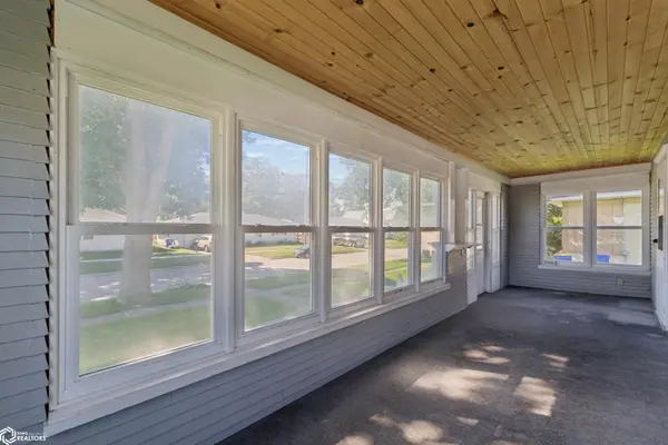 216 Center ST, Britt, IA 50423