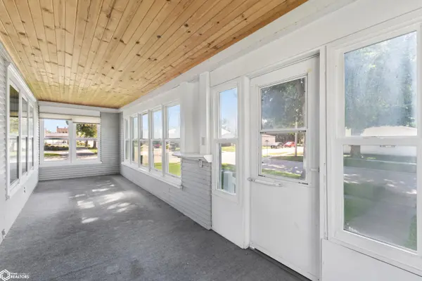 216 Center ST, Britt, IA 50423