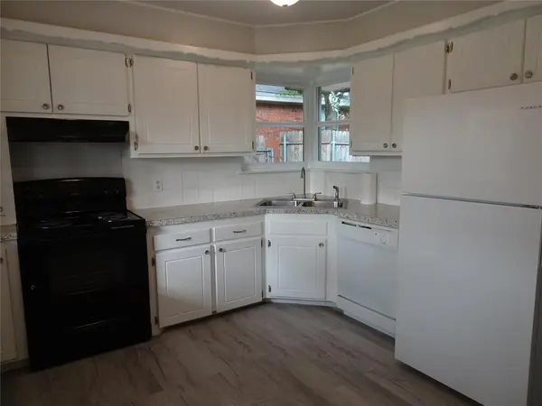 2305 Maple DR, Midwest City, OK 73110