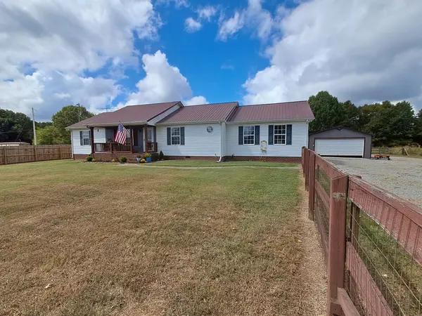 4120 Ball Ln, Chapel Hill, TN 37034