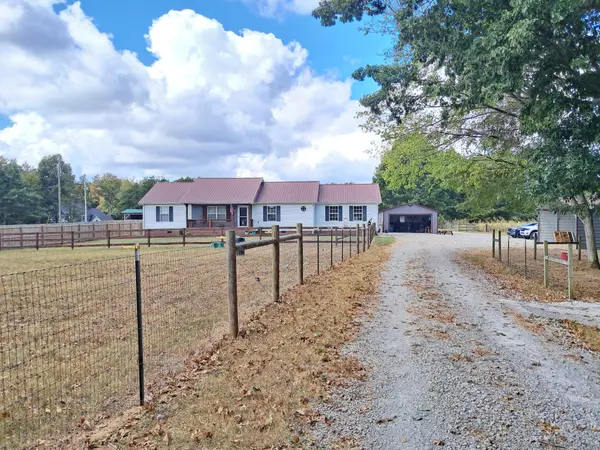 4120 Ball Ln, Chapel Hill, TN 37034