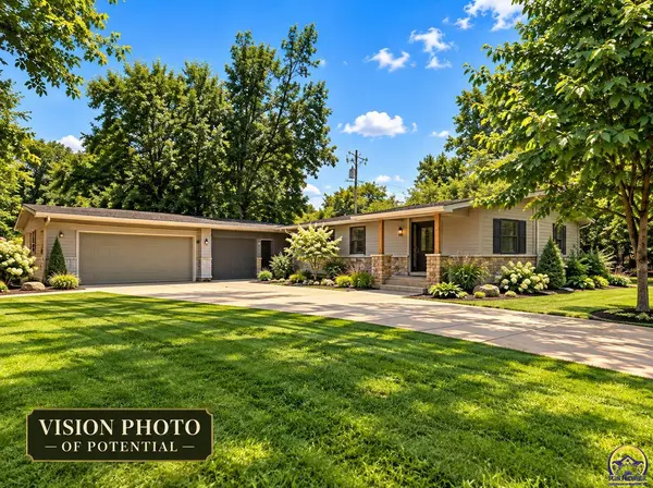 1601 SW 28th TER, Topeka, KS 66611