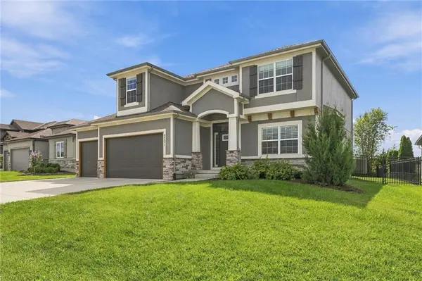 25371 W 146 ST, Olathe, KS 66061