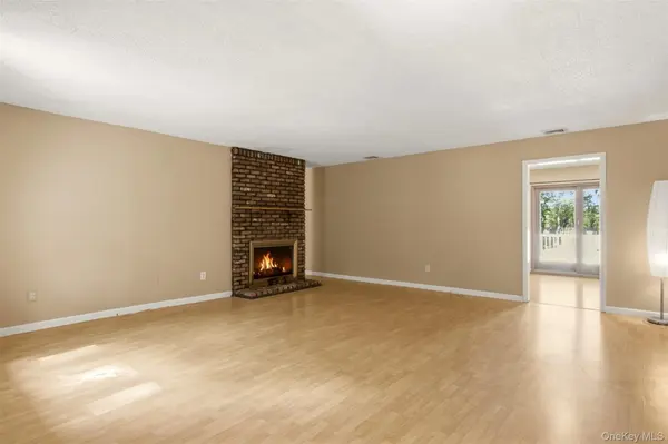 1726 Wad Riv Mnrvl RD, Wading River, NY 11792